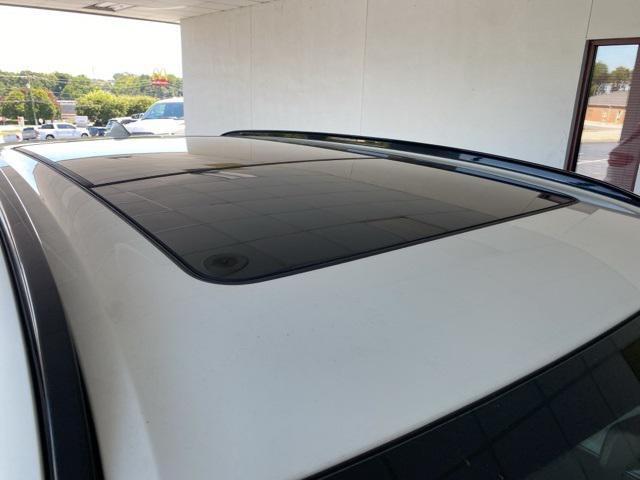 Photo of 2020 Alpine White BMW X5