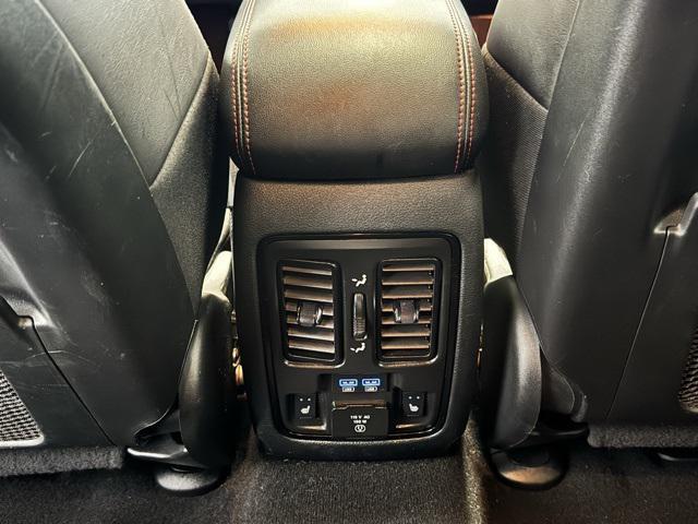 Photo of 2024 DB Black Clearcoat Dodge Durango