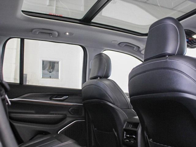 Photo of 2022 Baltic Gray Metallic Clearcoat Jeep Grand Cherokee 4xe