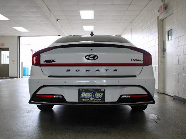 Photo of 2023 Serenity White Hyundai SONATA Hybrid