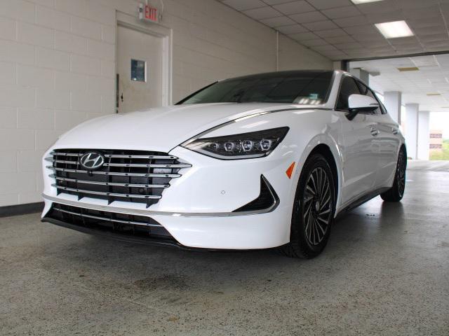 Photo of 2023 Serenity White Hyundai SONATA Hybrid