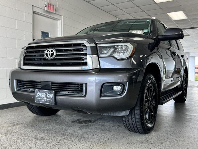 Photo of 2019 Magnetic Gray Metallic Toyota Sequoia