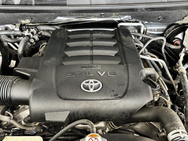 Photo of 2019 Magnetic Gray Metallic Toyota Sequoia