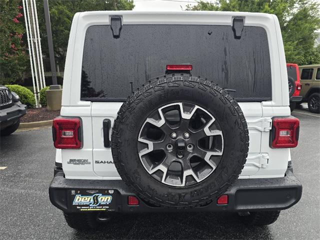 Photo of 2025 Bright White Clearcoat Jeep Wrangler