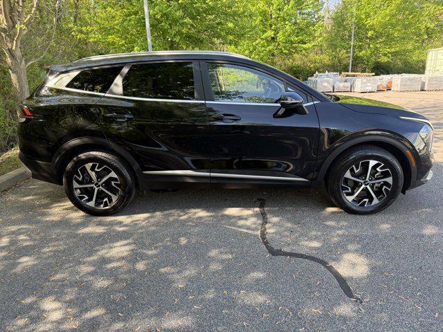 Photo of 2023 Fusion Black Kia Sportage Hybrid