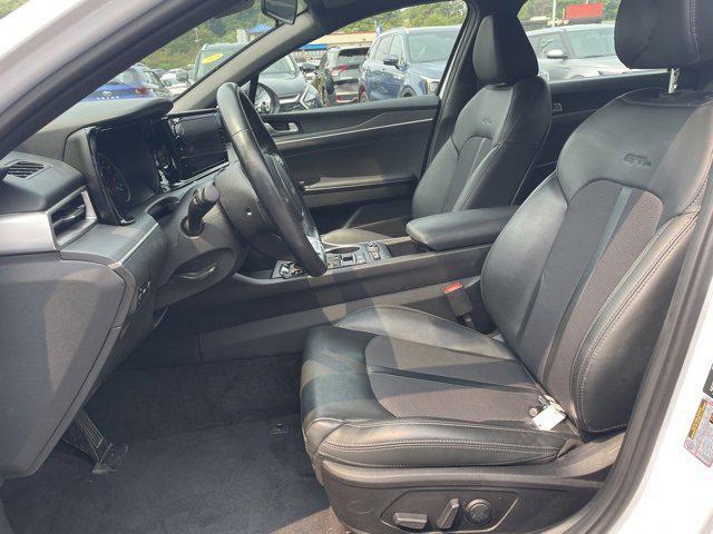 Photo of 2024 Glacial White Pearl Kia K5