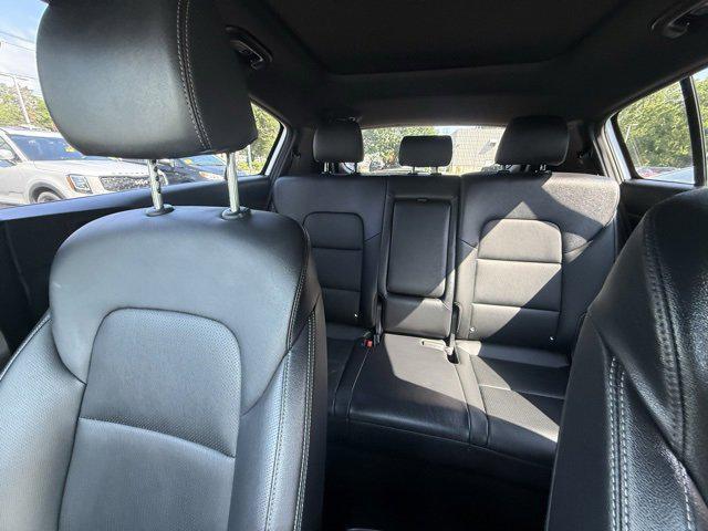 Photo of 2020 Snow White Pearl Kia Sportage