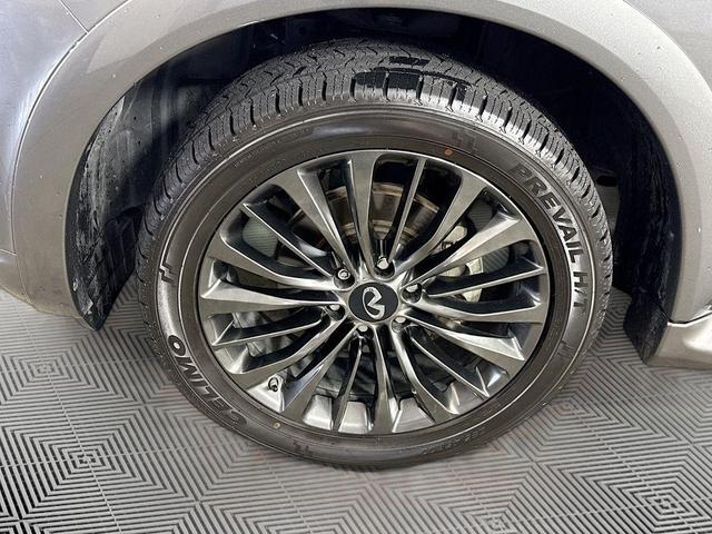 Photo of 2021 Graphite Shadow INFINITI QX80