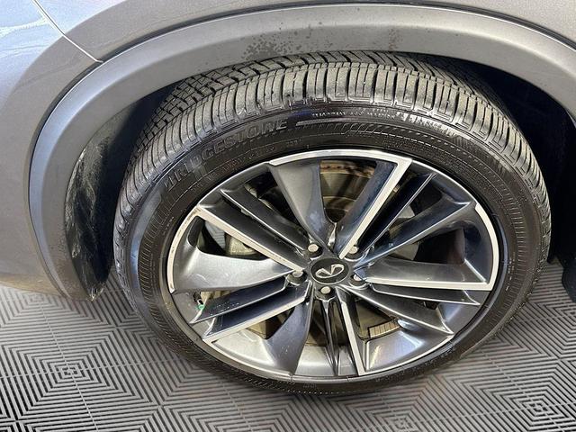 Photo of 2024 Graphite Shadow INFINITI QX55