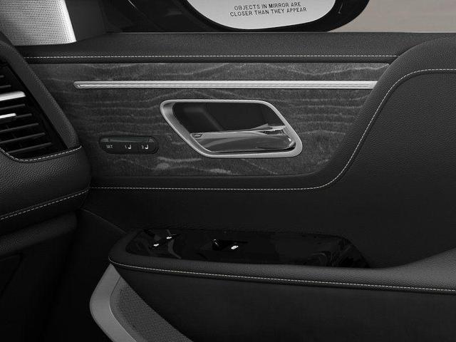 Photo of 2025 Diamond Black INFINITI QX80
