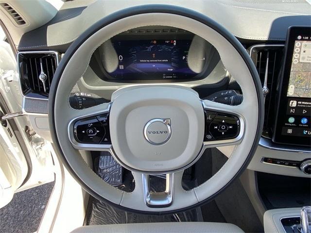 Photo of 2025 Crystal White Pearl Volvo XC90 Plug-In Hybrid