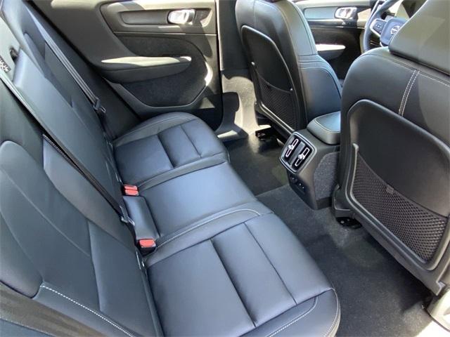 Photo of 2023 Silver Volvo XC40