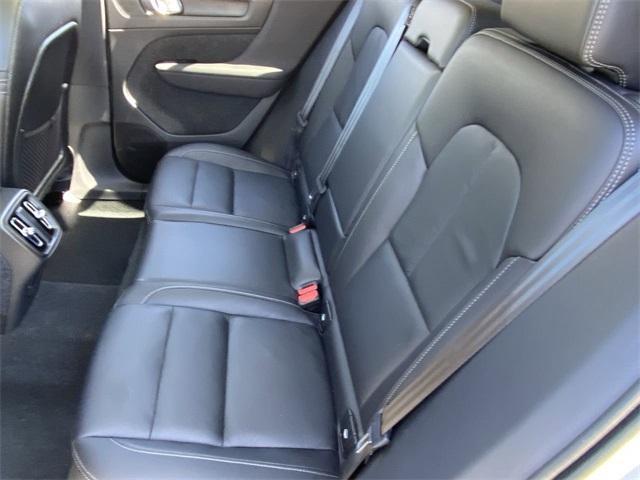 Photo of 2023 Silver Volvo XC40