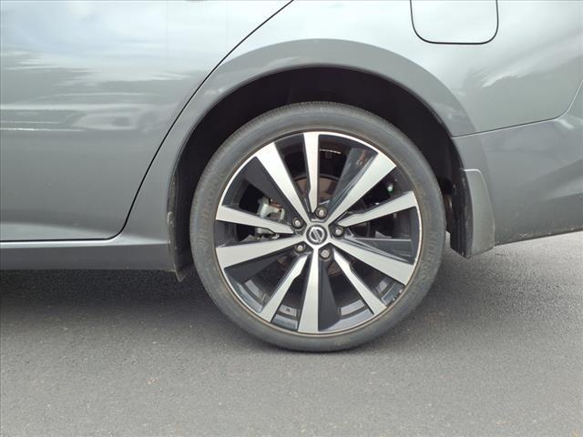 Photo of 2022 Gun Metallic Nissan Altima