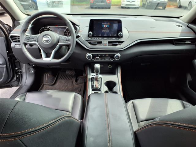 Photo of 2022 Gun Metallic Nissan Altima