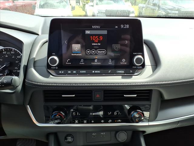 Photo of 2026 Super Black Nissan Rogue