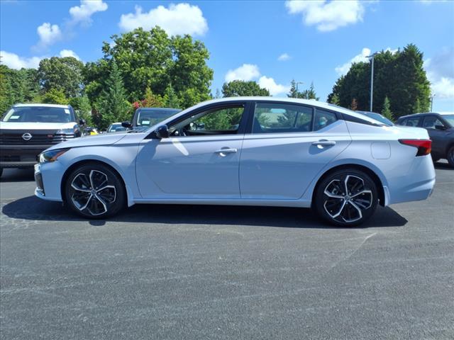 Photo of 2024 Gray Sky Pearl Nissan Altima