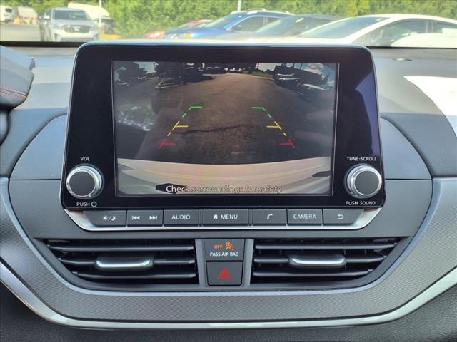 Photo of 2024 Gray Sky Pearl Nissan Altima