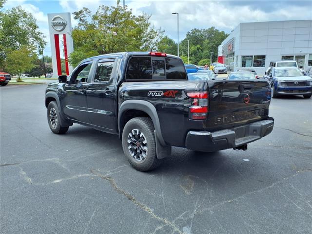 Photo of 2022 Super Black Nissan Frontier