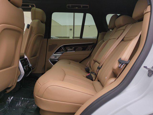 Photo of 2025 Fuji White Land Rover Range Rover