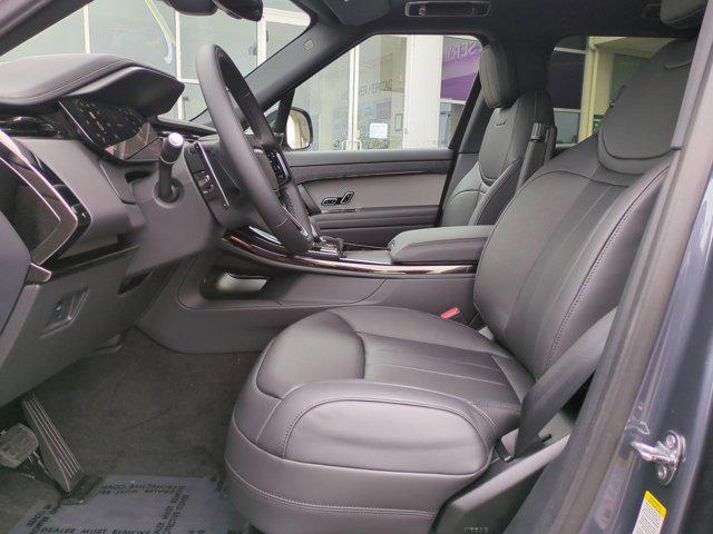 Photo of 2025 VERASINE BLUE Land Rover Range Rover Sport