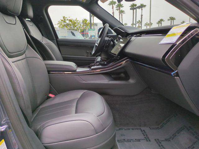 Photo of 2025 VERASINE BLUE Land Rover Range Rover Sport