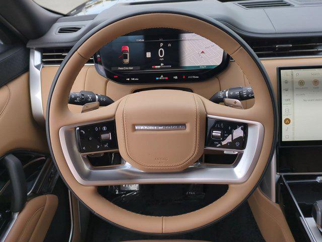 Photo of 2025 Tourmaline Brown SV Bespoke Ultra Metallic Gloss Land Rover Range Rover