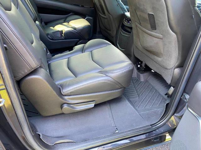 Photo of 2019 Black Cadillac Escalade ESV