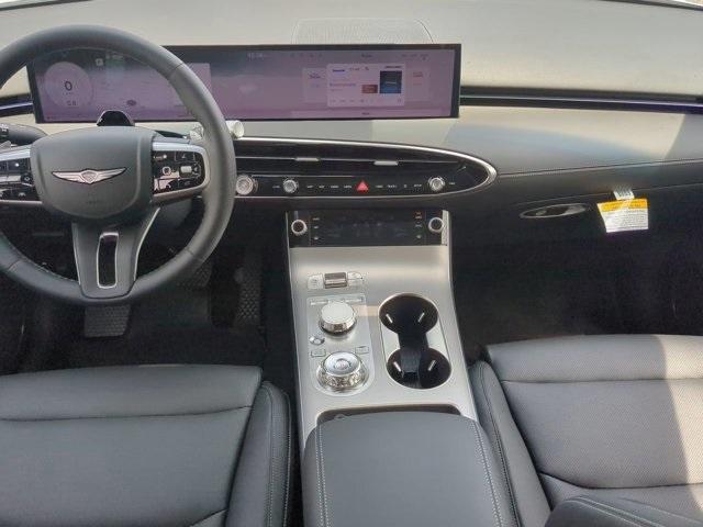Photo of 2026 Uyuni White Genesis GV70