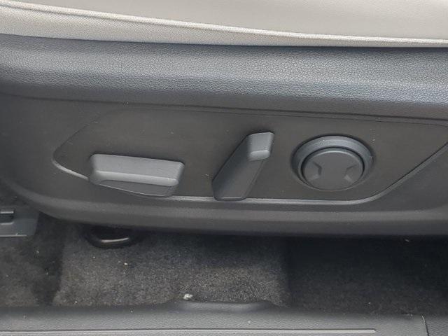 Photo of 2025 Titanium Gray Hyundai TUCSON Hybrid