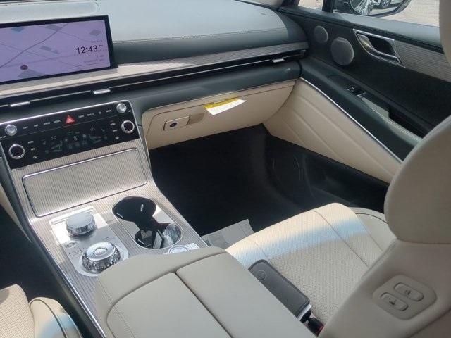Photo of 2025 Green Genesis GV80