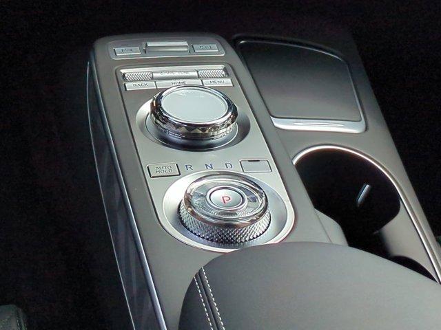 Photo of 2025 Uyuni White Genesis GV70
