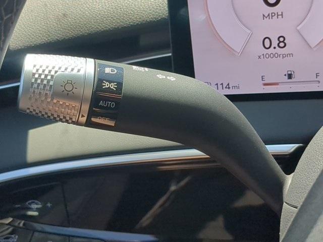 Photo of 2026 Uyuni White Genesis GV70