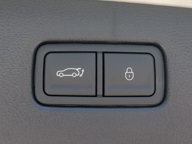 Photo of 2026 Alta White Genesis GV70