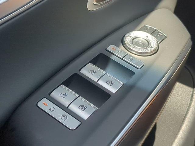 Photo of 2026 Alta White Genesis GV70