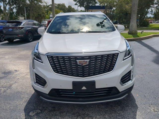 Photo of 2021 Crystal White Tri-Coat Cadillac XT5