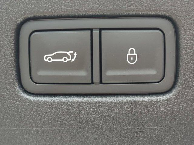 Photo of 2026 Alta White Genesis GV70