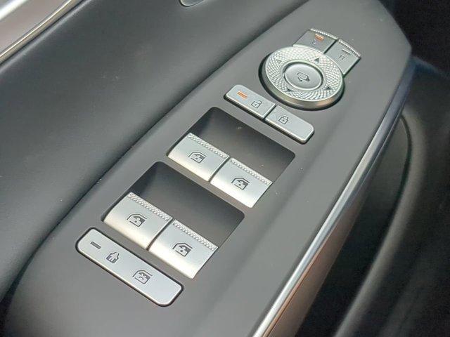 Photo of 2026 Alta White Genesis GV70