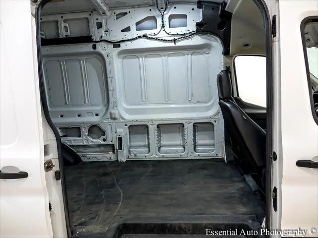 Photo of 2022 Oxford White Ford Transit-250