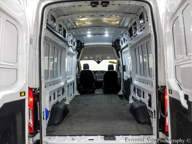 Photo of 2022 Oxford White Ford Transit-250