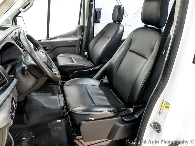Photo of 2022 Oxford White Ford Transit-250