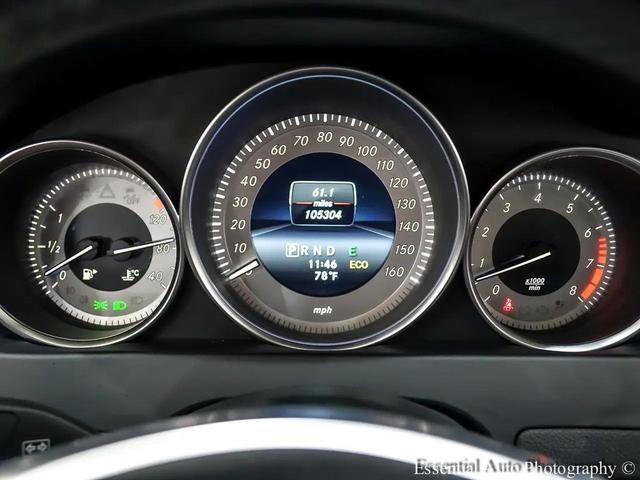 Photo of 2014 Silver Mercedes-Benz C-Class