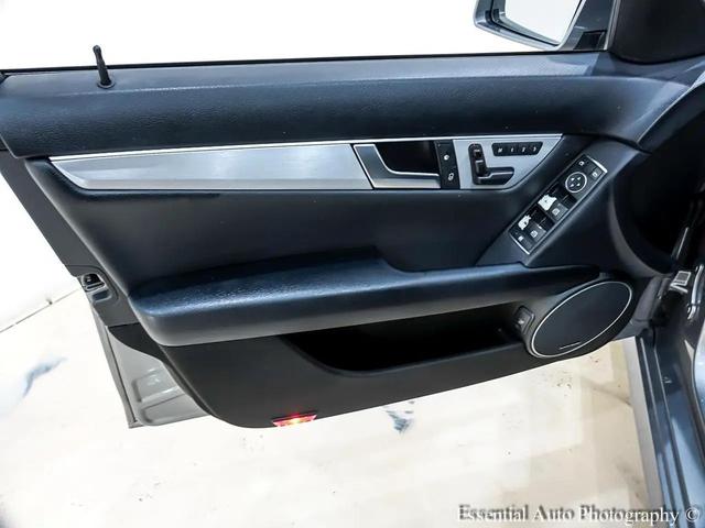 Photo of 2014 Silver Mercedes-Benz C-Class