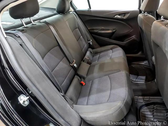 Photo of 2018 Mosaic Black Metallic Chevrolet Cruze