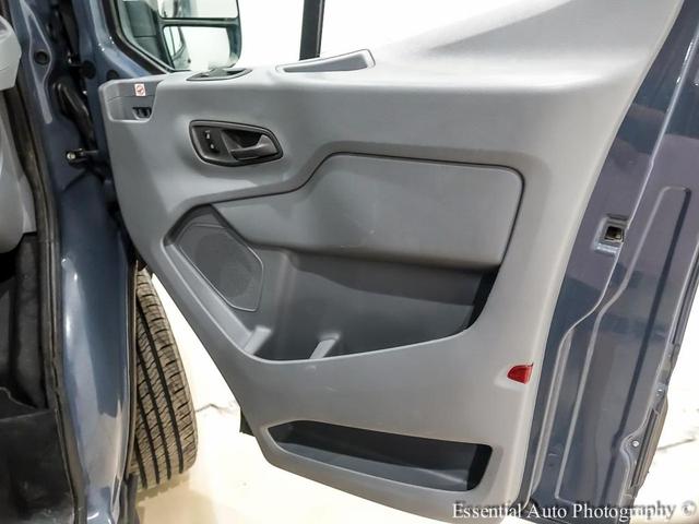 Photo of 2019 Gray Ford Transit-250