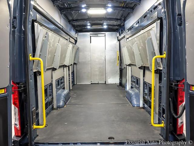 Photo of 2019 Gray Ford Transit-250