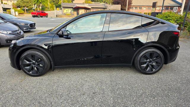 Photo of 2024 Solid Black Tesla Model Y