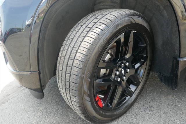 Photo of 2019 Mosaic Black Metallic Chevrolet Traverse