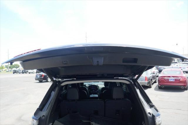 Photo of 2019 Mosaic Black Metallic Chevrolet Traverse