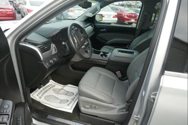 Photo of 2016 Silver Ice Metallic Chevrolet Tahoe